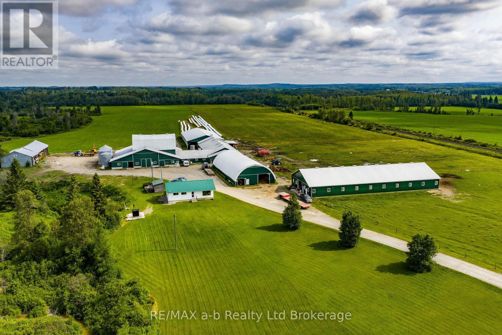 407197 ROAD 2, Englehart, Ontario