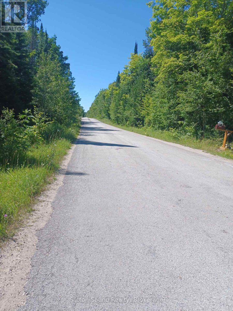 382309 Concession 17, Georgian Bluffs, Ontario  N0H 2T0 - Photo 2 - X11935568