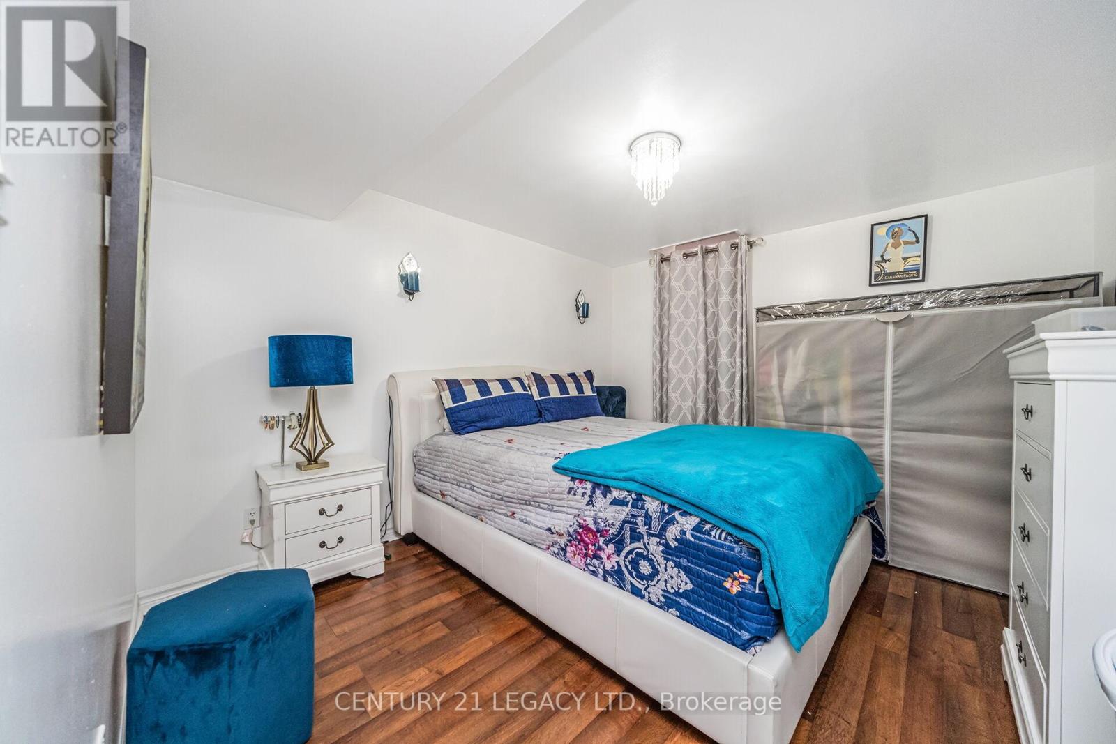 47 National Crescent, Brampton, Ontario  L7A 1J2 - Photo 33 - W12304239