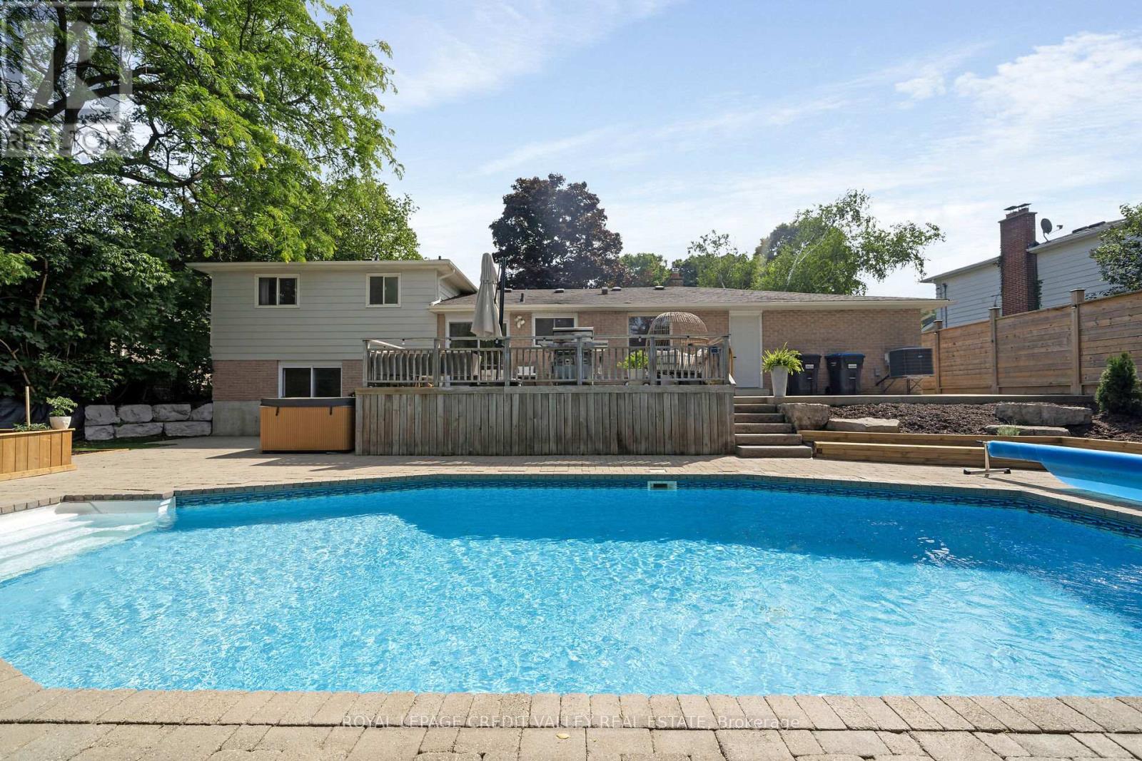47 Larry Street, Caledon, Ontario  L7C 1K8 - Photo 43 - W12305756