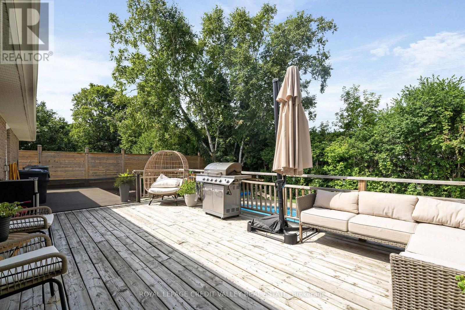 47 Larry Street, Caledon, Ontario  L7C 1K8 - Photo 37 - W12305756