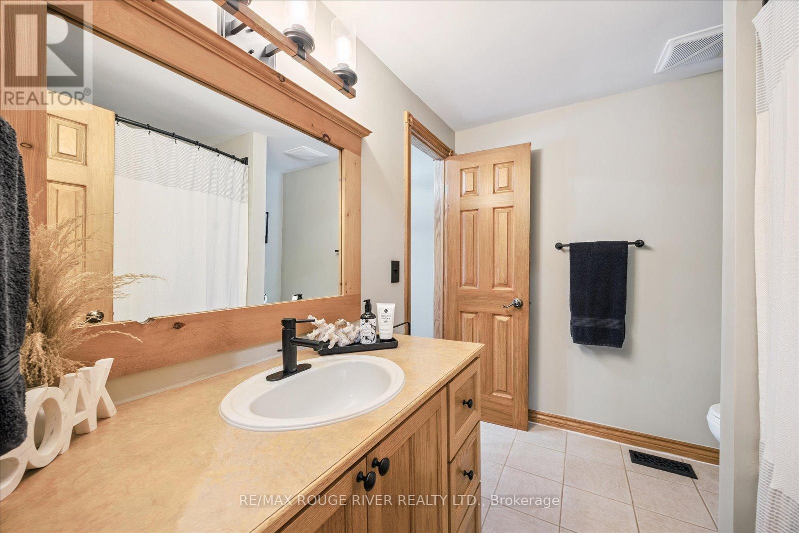 768 Lochness Crescent, Oshawa, Ontario  L1J 7R1 - Photo 23 - E12306973