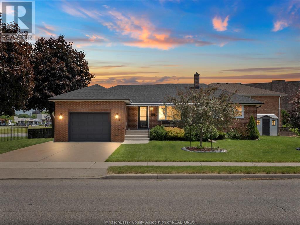Property at 814 WATSON AVENUE image 2