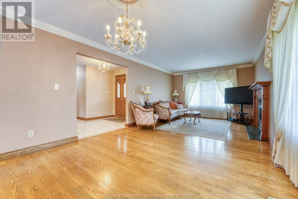 Property at 1784 St. Clair image 5