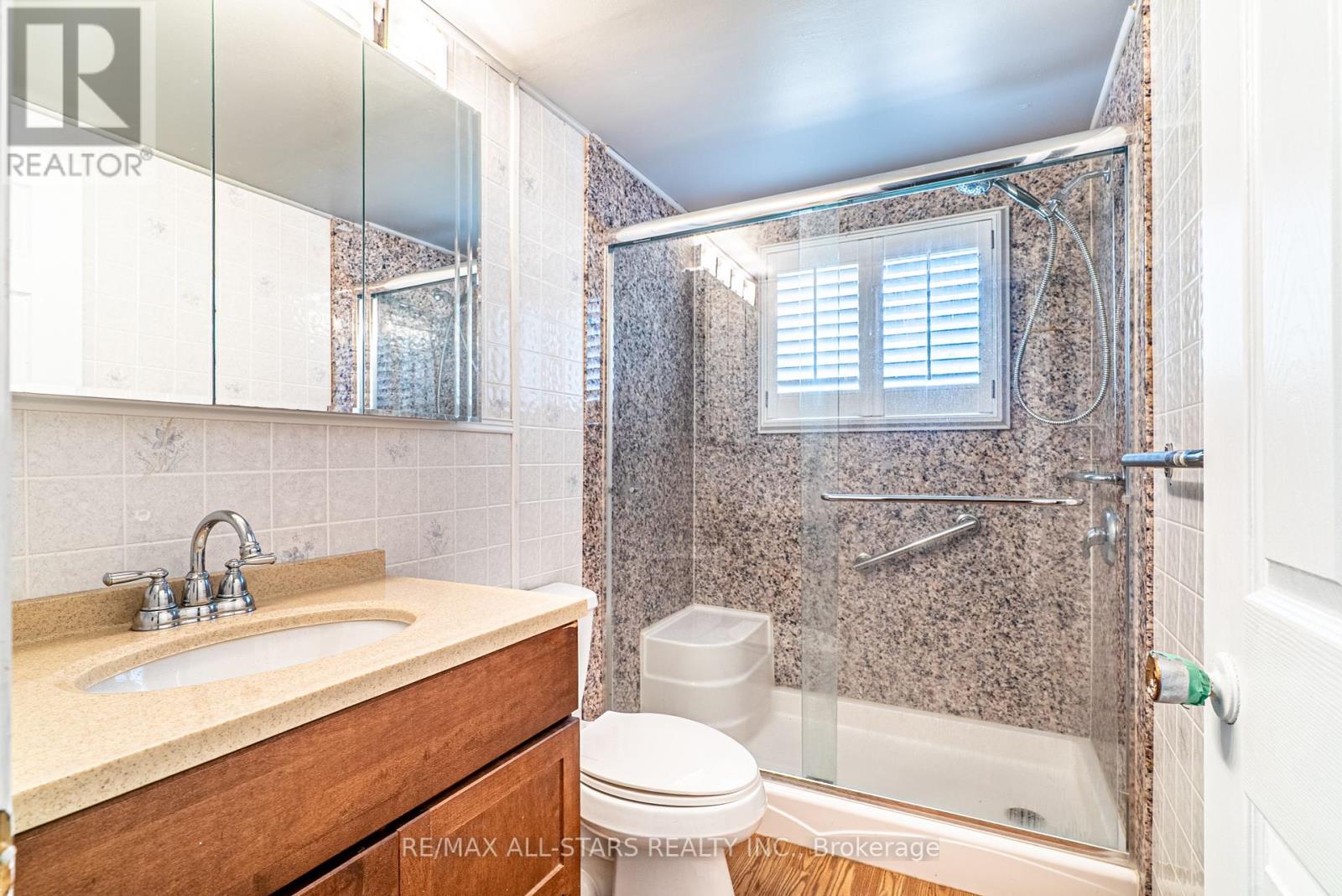 122 Cameron Drive, Kawartha Lakes, Ontario  K0M 1G0 - Photo 18 - X12306919