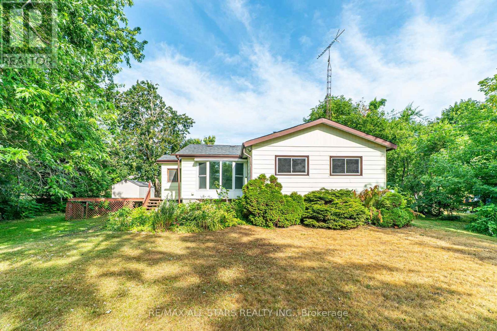 122 Cameron Drive, Kawartha Lakes, Ontario  K0M 1G0 - Photo 6 - X12306919