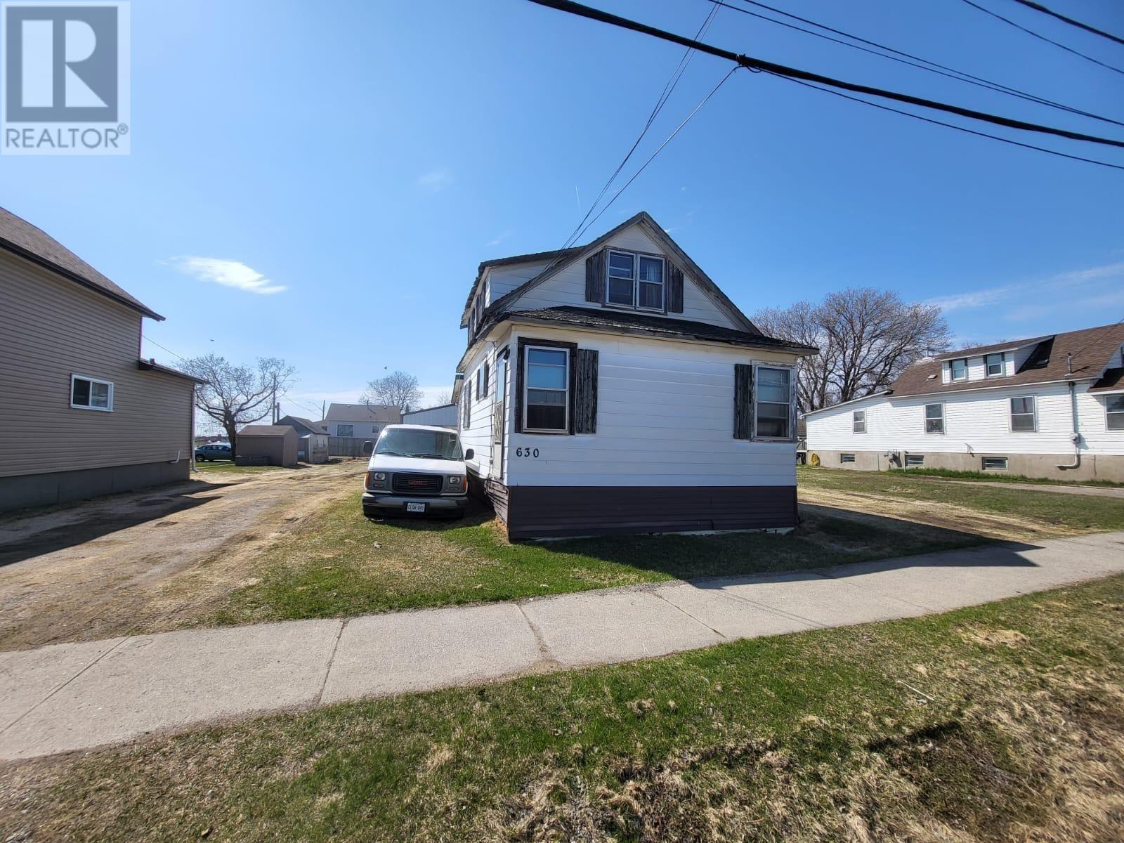 Property at 630 High ST S image 1