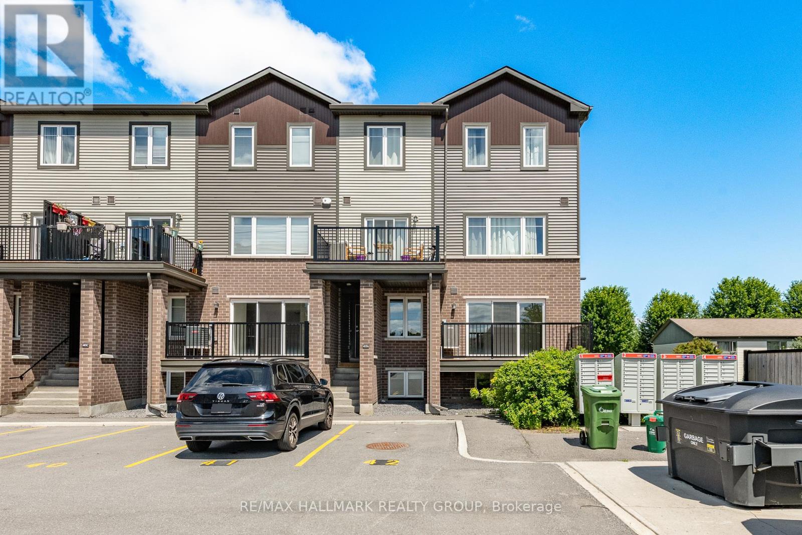 16 - 415 ELDORADO PRIVATE, Ottawa, Ontario