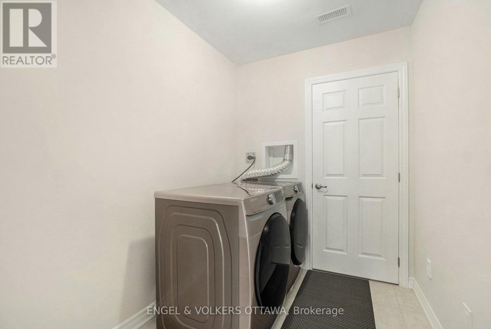 Property at 827 KINIW PRIVATE image 5
