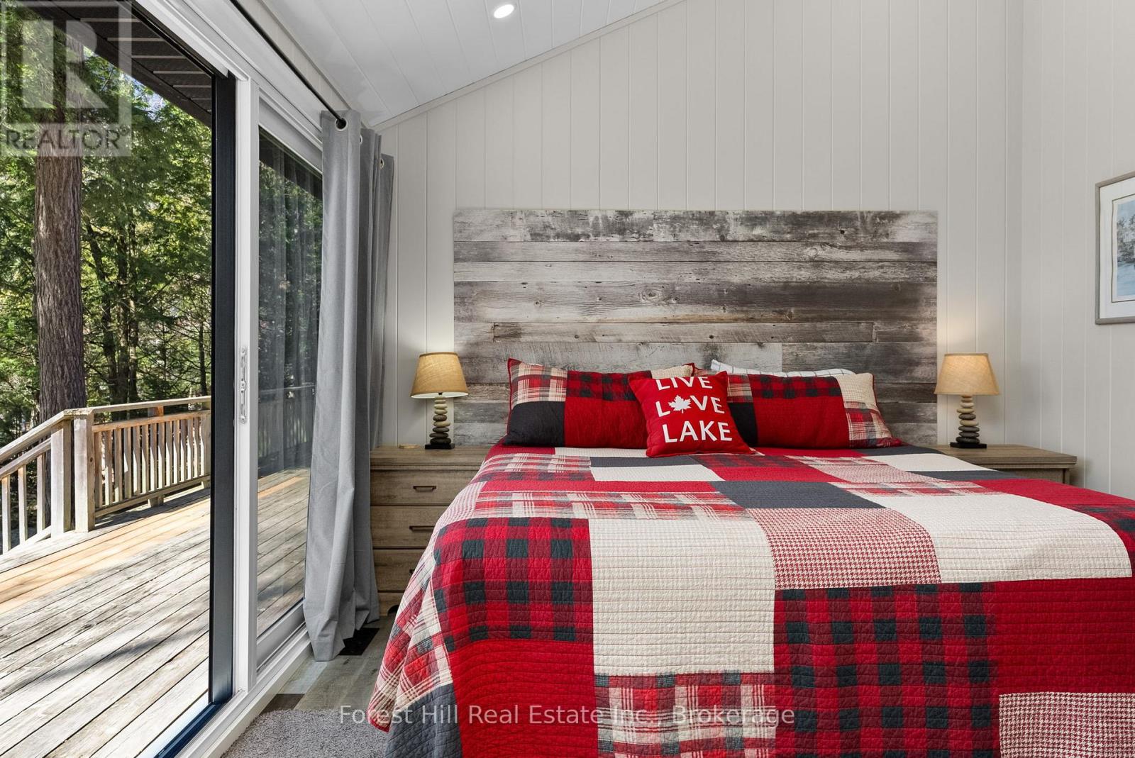 1050 Fair-Lee Park Road, Muskoka Lakes, Ontario  P0B 1G0 - Photo 14 - X12247370