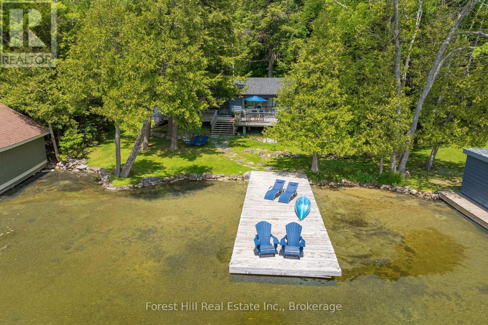 1050 Fair-Lee Park Road, Muskoka Lakes, Ontario  P0B 1G0 - Photo 4 - X12247370