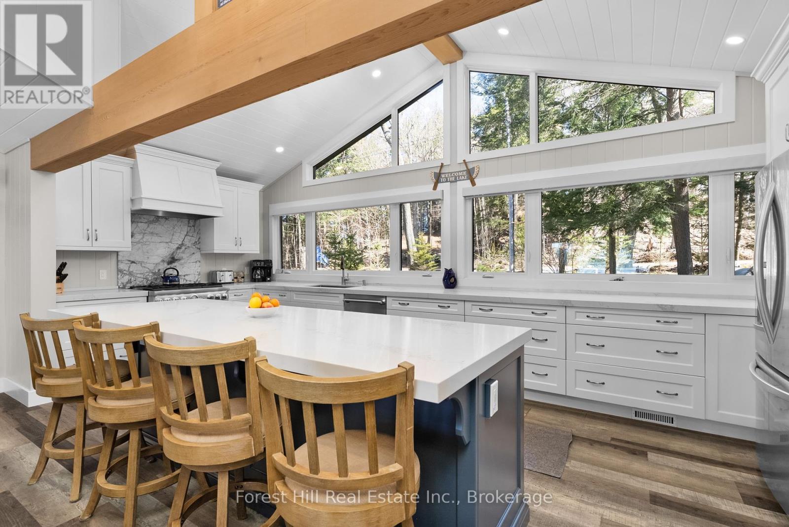 1050 Fair-Lee Park Road, Muskoka Lakes, Ontario  P0B 1G0 - Photo 9 - X12247370