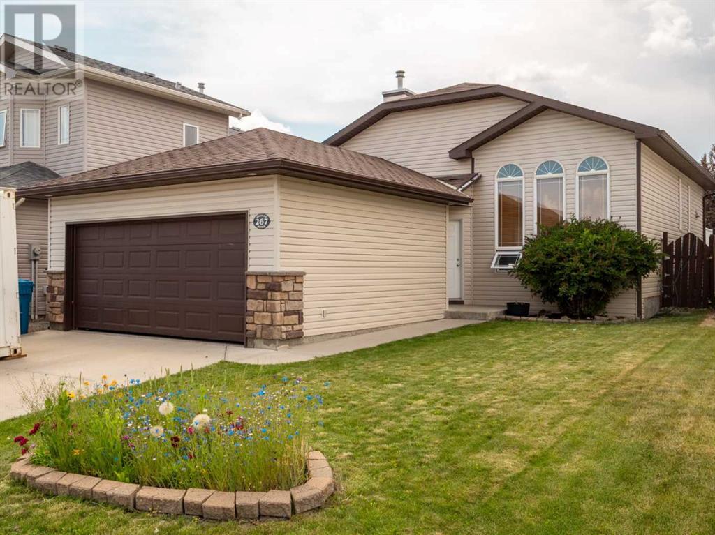 Property at 267 Squamish Court W image 1