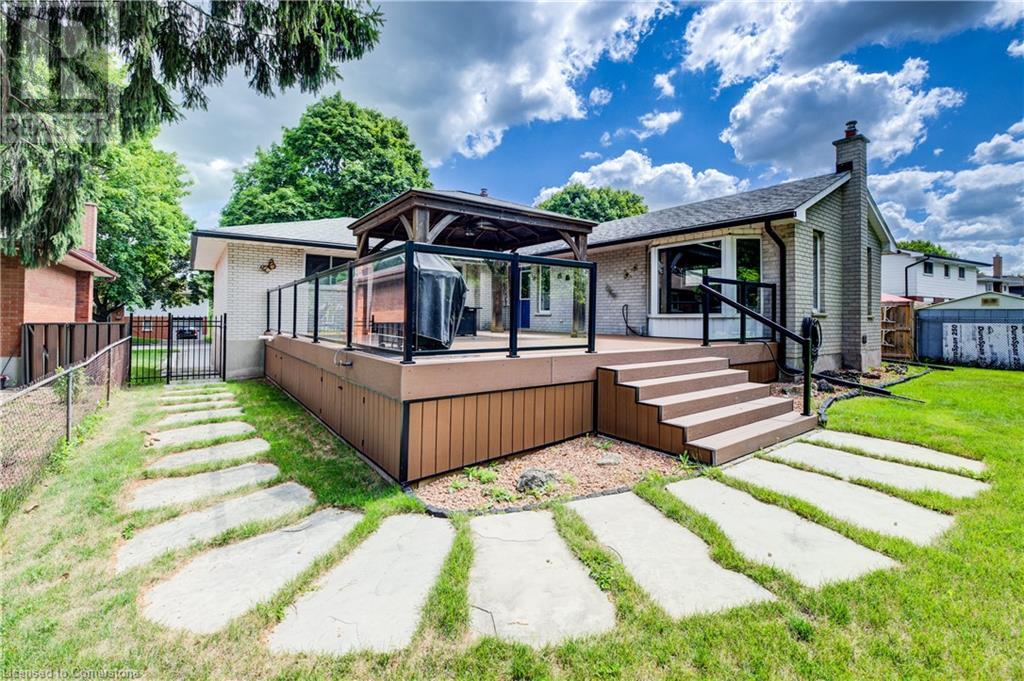 Property at 28 ELMHURST Crescent image 4