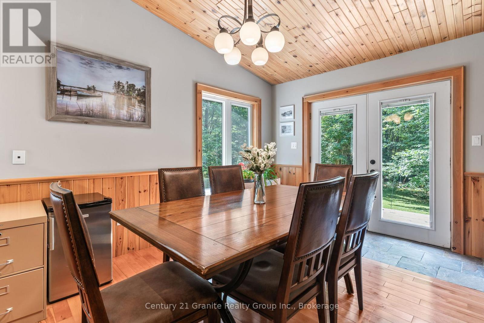 1012 Redner Road, Algonquin Highlands, Ontario  K0M 1S0 - Photo 5 - X12306856