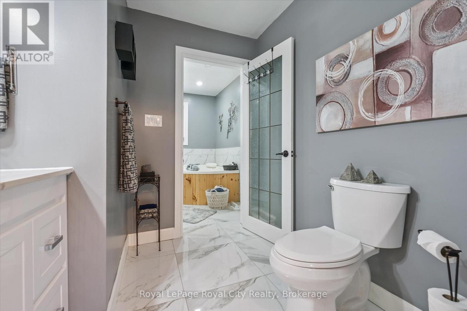 366 Peel Street, Wellington North, Ontario  N0G 2L3 - Photo 22 - X12306950