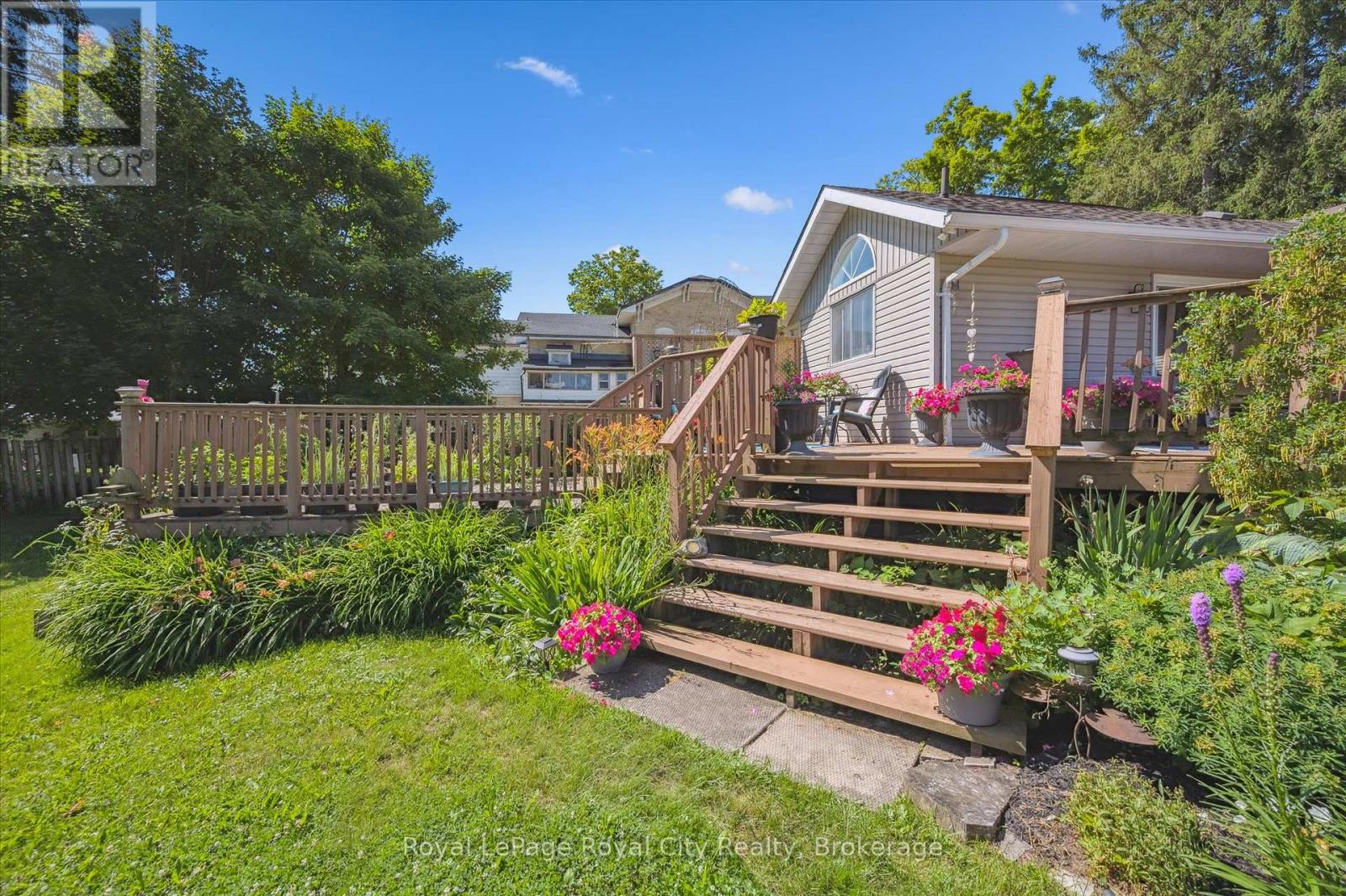 366 Peel Street, Wellington North, Ontario  N0G 2L3 - Photo 36 - X12306950