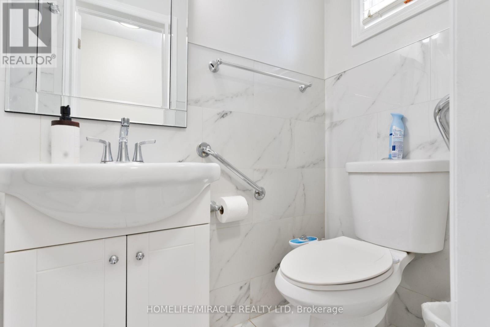 7568 Middleshire Drive, Mississauga, Ontario  L4T 3S2 - Photo 28 - W12306793