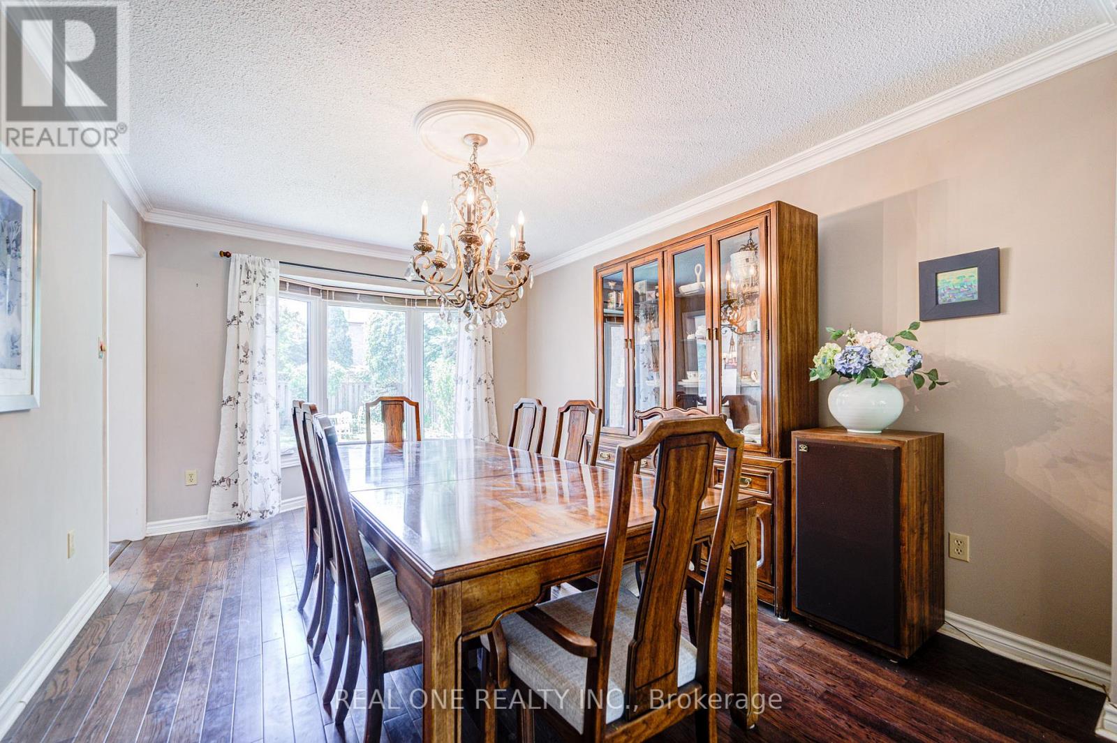 520 Blenheim Crescent, Oakville, Ontario  L6J 6P3 - Photo 11 - W12306810