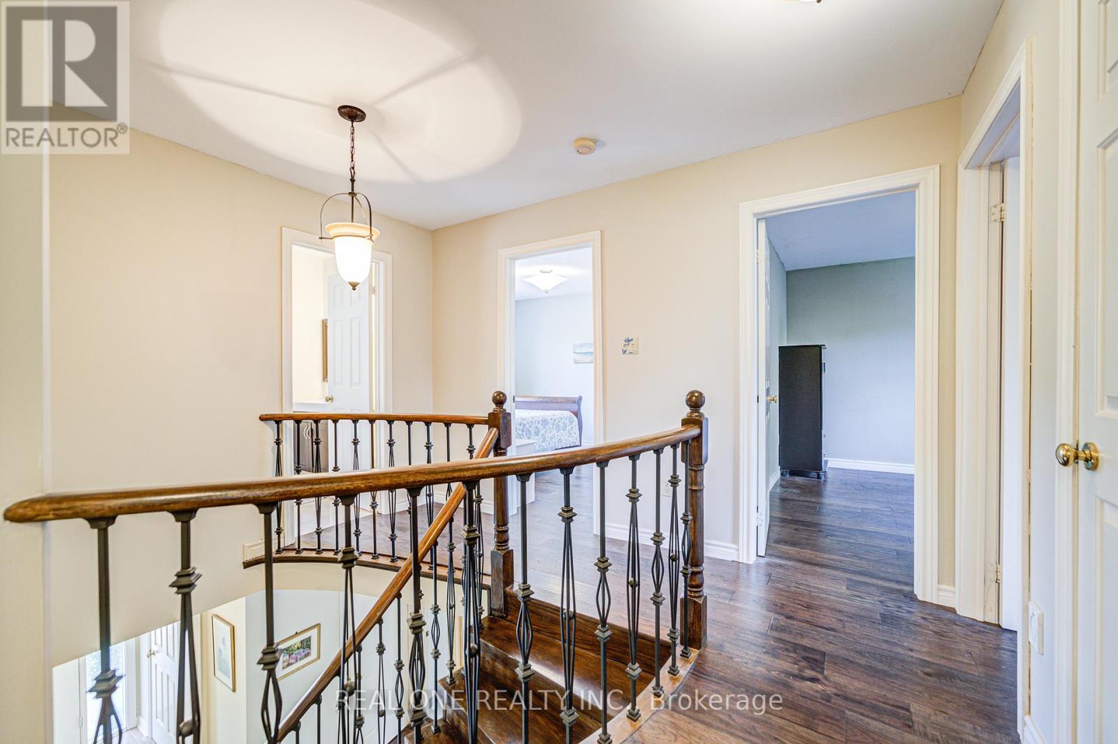 520 Blenheim Crescent, Oakville, Ontario  L6J 6P3 - Photo 27 - W12306810