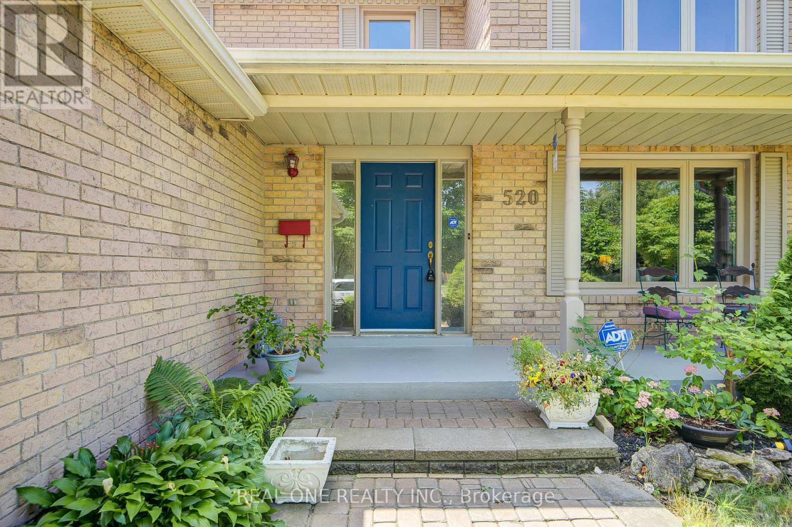 520 Blenheim Crescent, Oakville, Ontario  L6J 6P3 - Photo 3 - W12306810