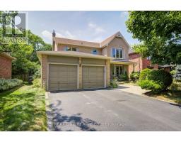 520 BLENHEIM CRESCENT, Oakville, Ontario