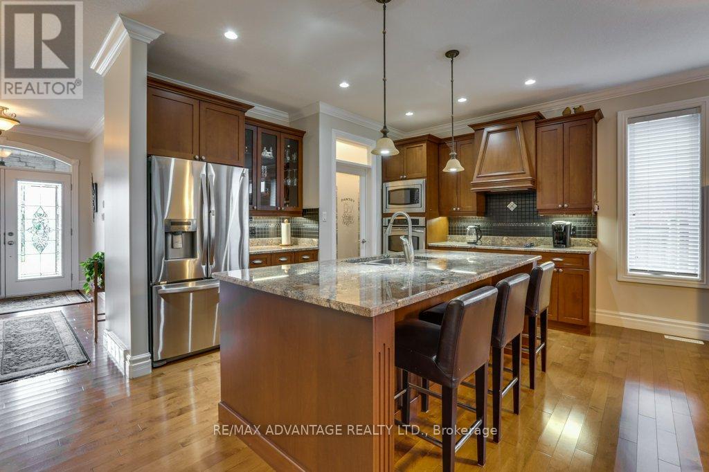 3747 Settlement Trail, London South, Ontario  N6P 0A6 - Photo 11 - X12305746