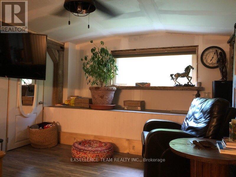 2512 County Road 30 Road W, North Glengarry, Ontario  K0C 1A0 - Photo 19 - X12295534