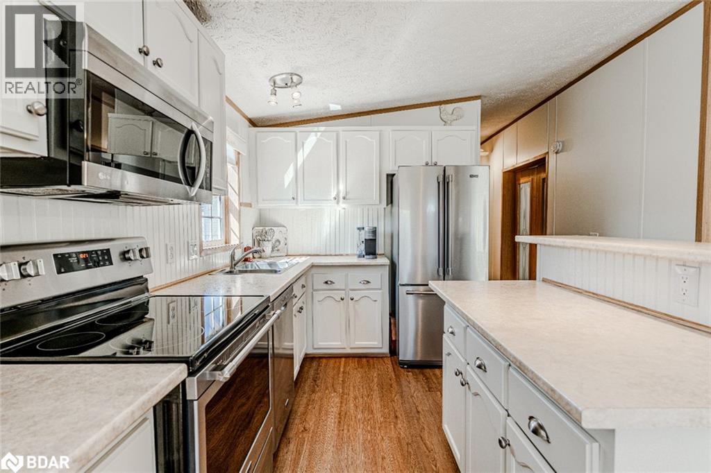 4100 Wesley Street, Severn, Ontario  L3V 0V4 - Photo 4 - 40753516