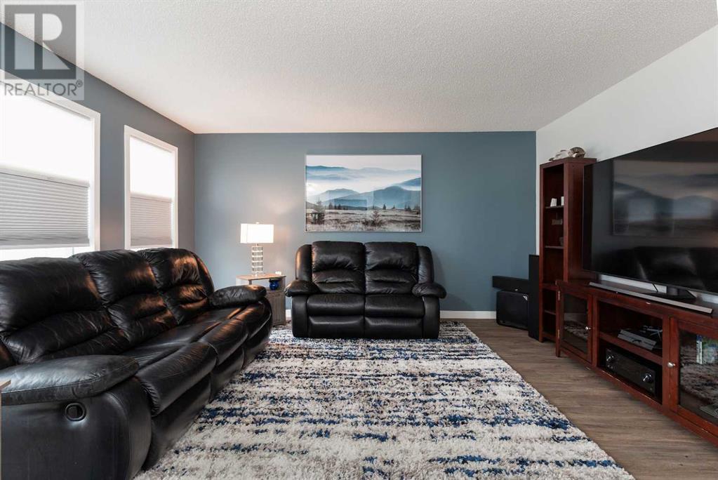 Property at 39 Bluefox Boulevard N image 4