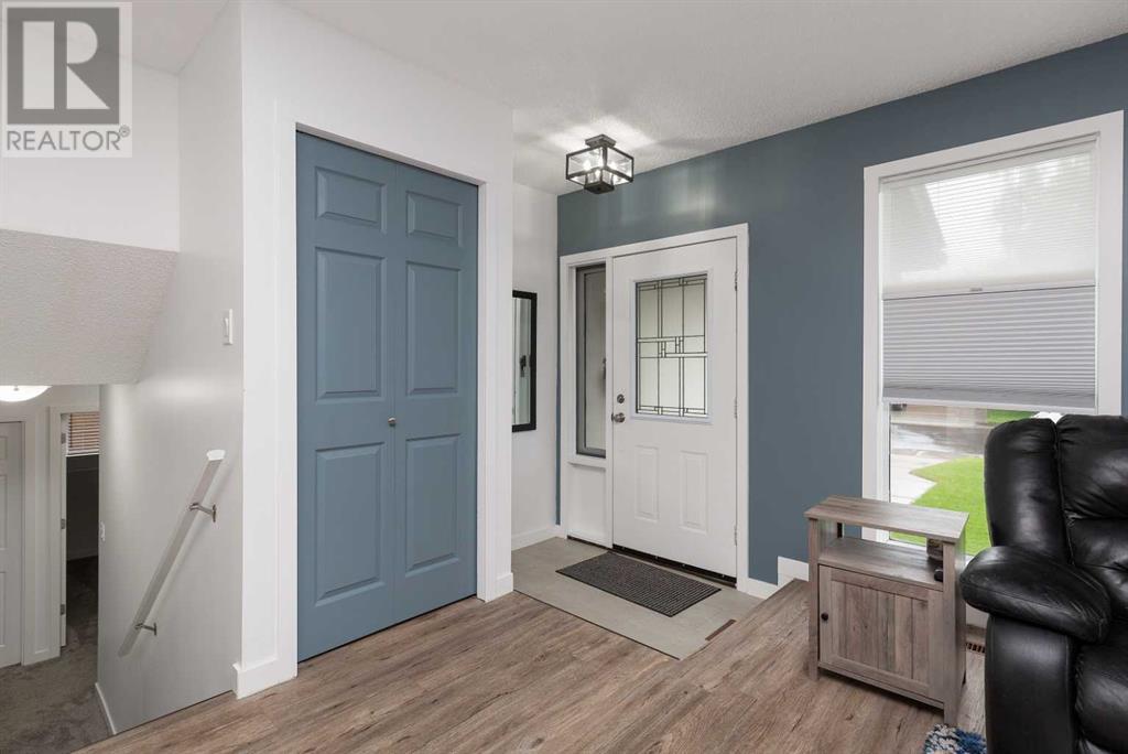 Property at 39 Bluefox Boulevard N image 2