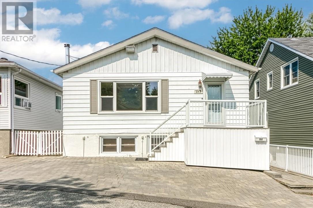 Property at 197 Rudd Street image 2