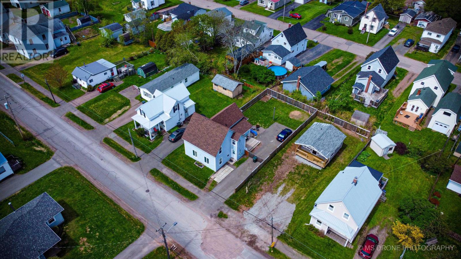 5 Cornwall Street, Amherst, Nova Scotia  B4H 1H3 - Photo 4 - 202514016