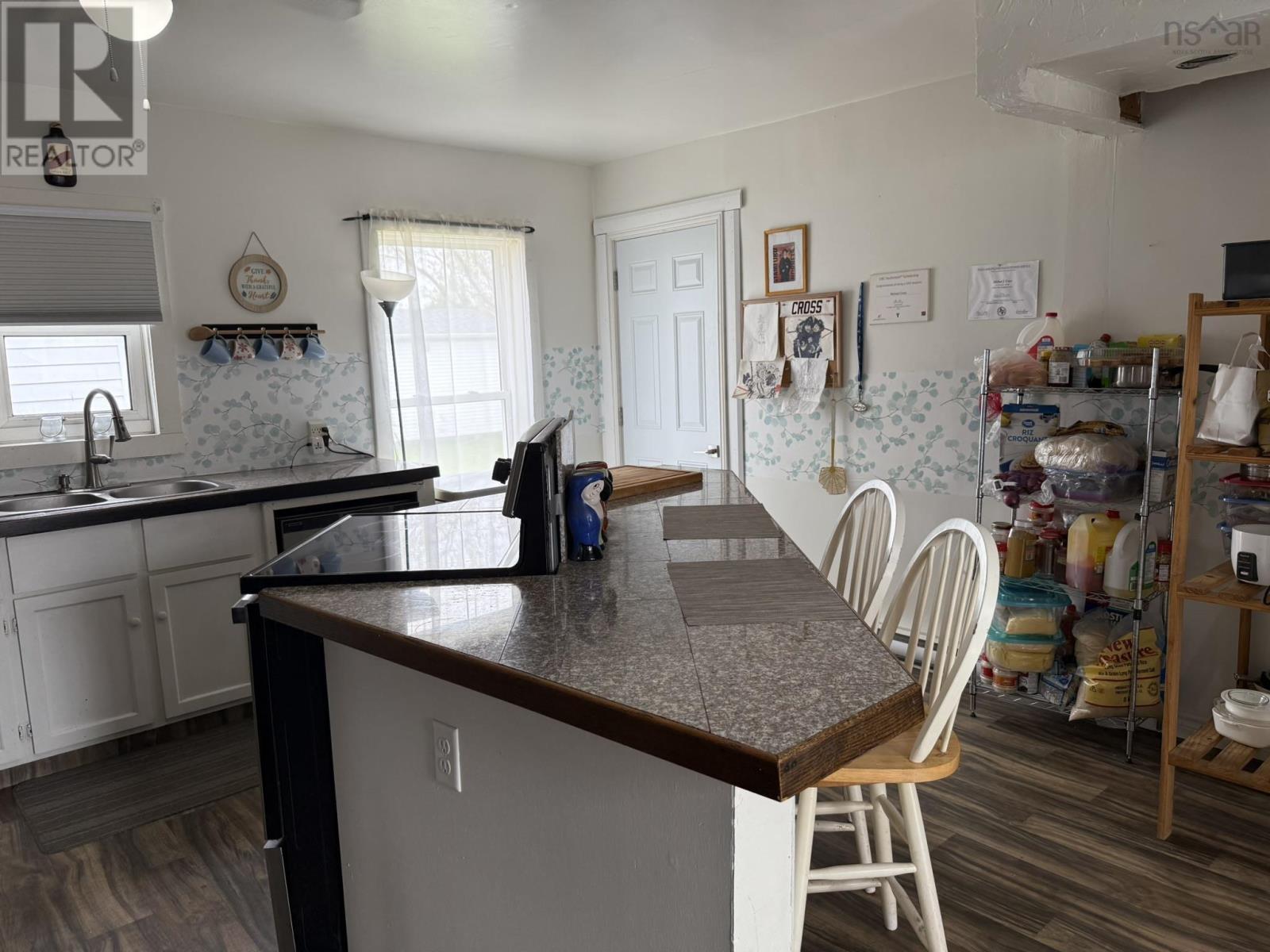 5 Cornwall Street, Amherst, Nova Scotia  B4H 1H3 - Photo 29 - 202514016