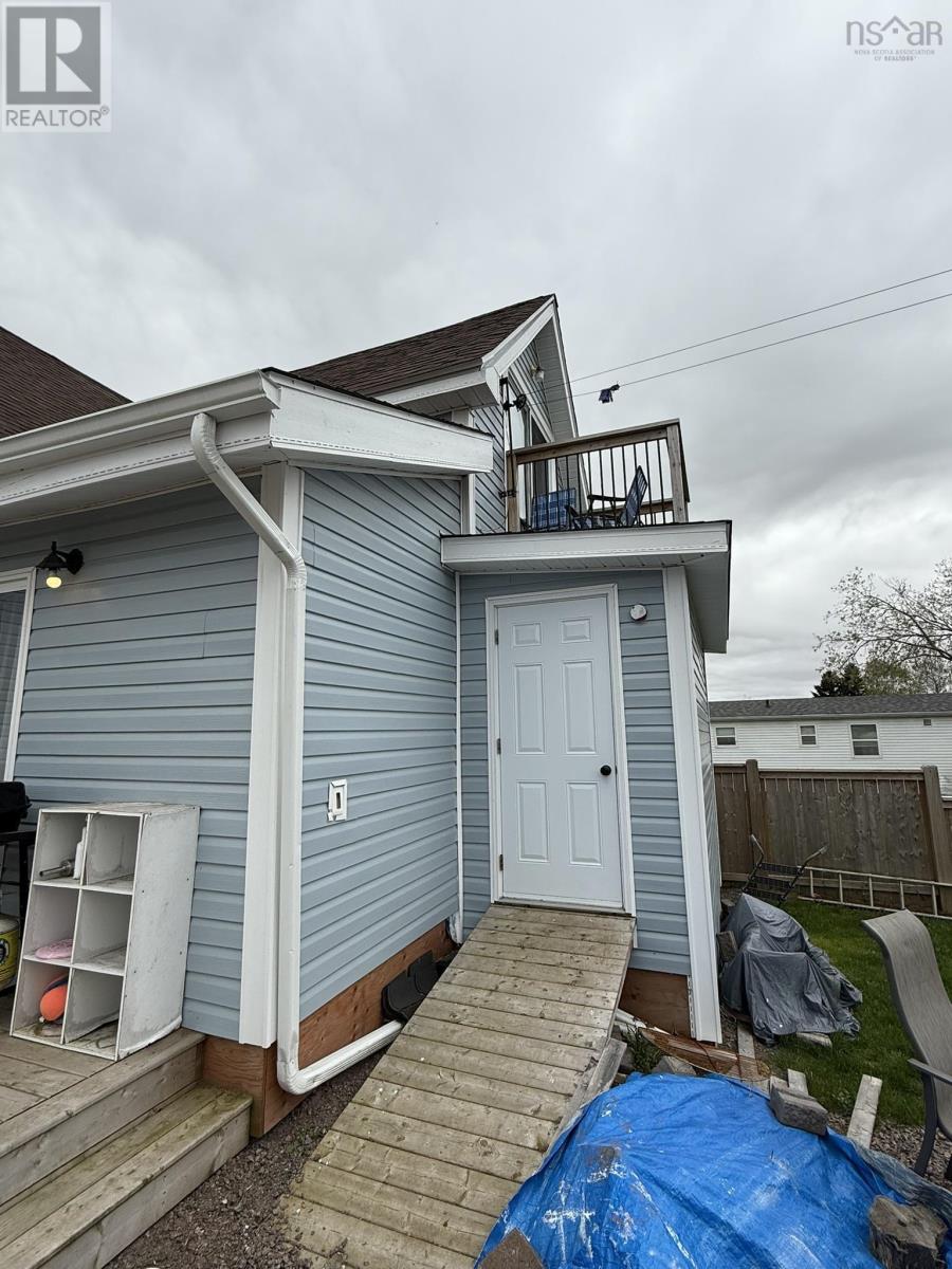 5 Cornwall Street, Amherst, Nova Scotia  B4H 1H3 - Photo 22 - 202514016