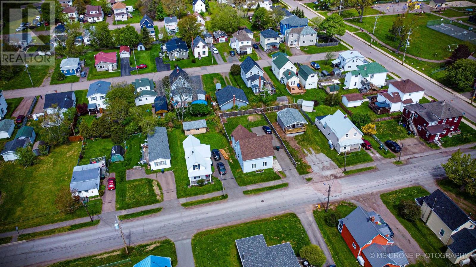 5 Cornwall Street, Amherst, Nova Scotia  B4H 1H3 - Photo 2 - 202514016