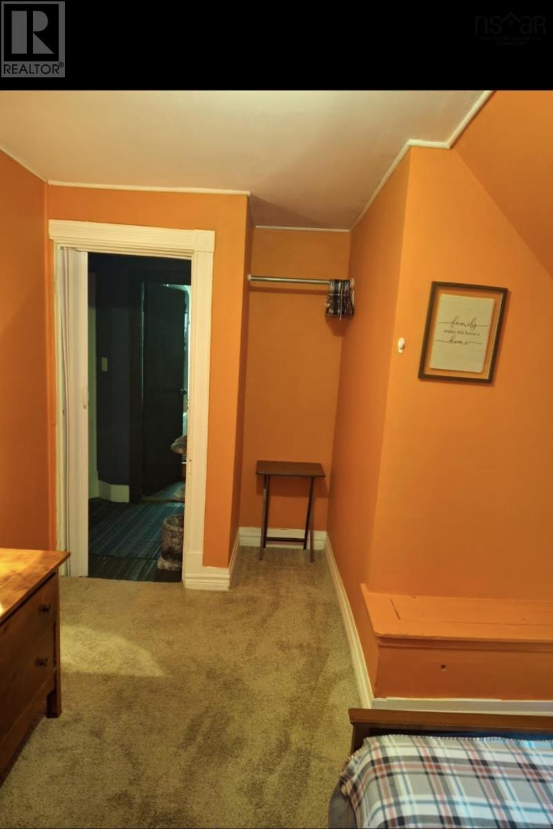 5 Cornwall Street, Amherst, Nova Scotia  B4H 1H3 - Photo 39 - 202514016