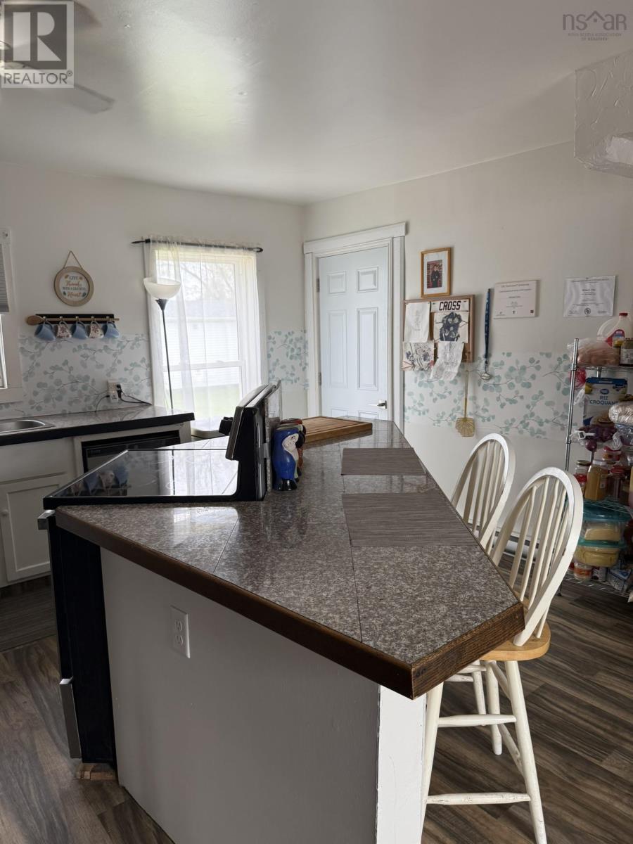5 Cornwall Street, Amherst, Nova Scotia  B4H 1H3 - Photo 26 - 202514016