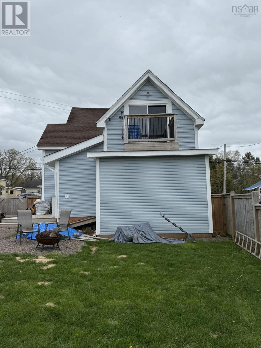 5 Cornwall Street, Amherst, Nova Scotia  B4H 1H3 - Photo 20 - 202514016