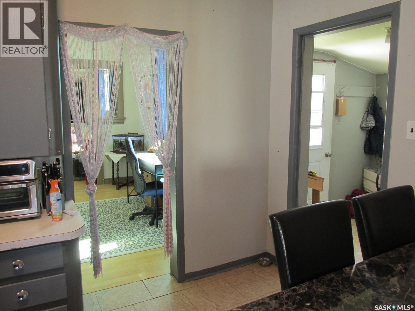 304 1st Street W, Nipawin, Saskatchewan  S0E 1E0 - Photo 15 - SK013763