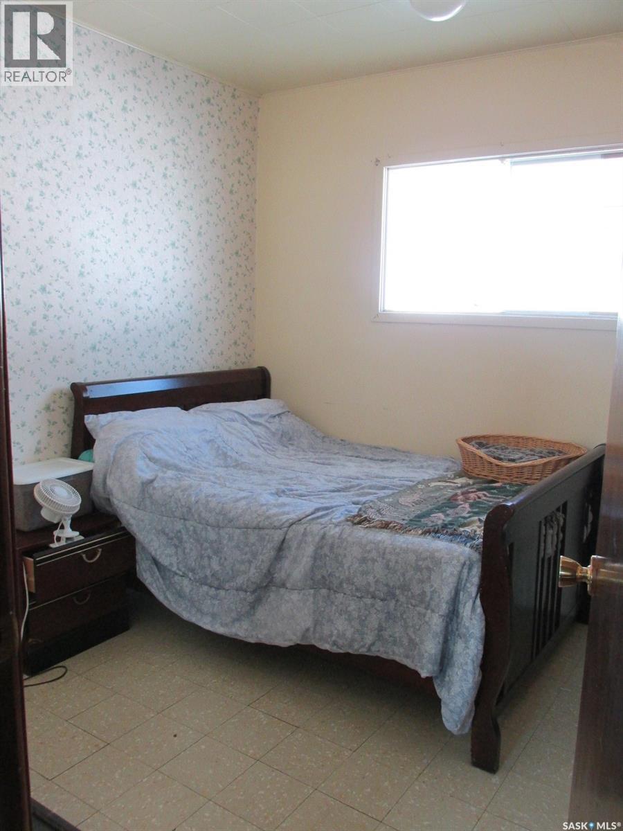 304 1st Street W, Nipawin, Saskatchewan  S0E 1E0 - Photo 22 - SK013763