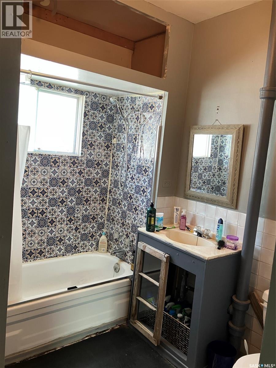 304 1st Street W, Nipawin, Saskatchewan  S0E 1E0 - Photo 25 - SK013763