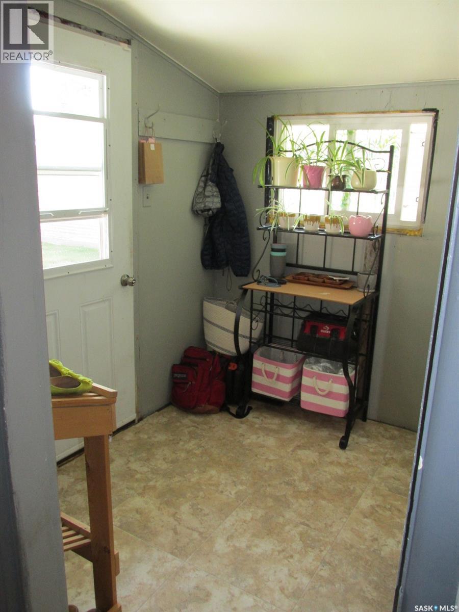 304 1st Street W, Nipawin, Saskatchewan  S0E 1E0 - Photo 4 - SK013763