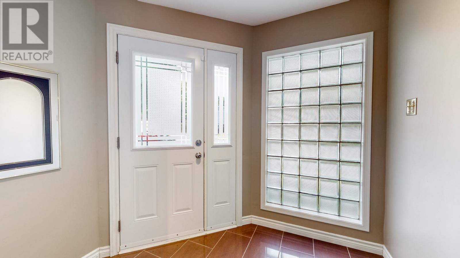 Property at 13 Calgary Street image 3