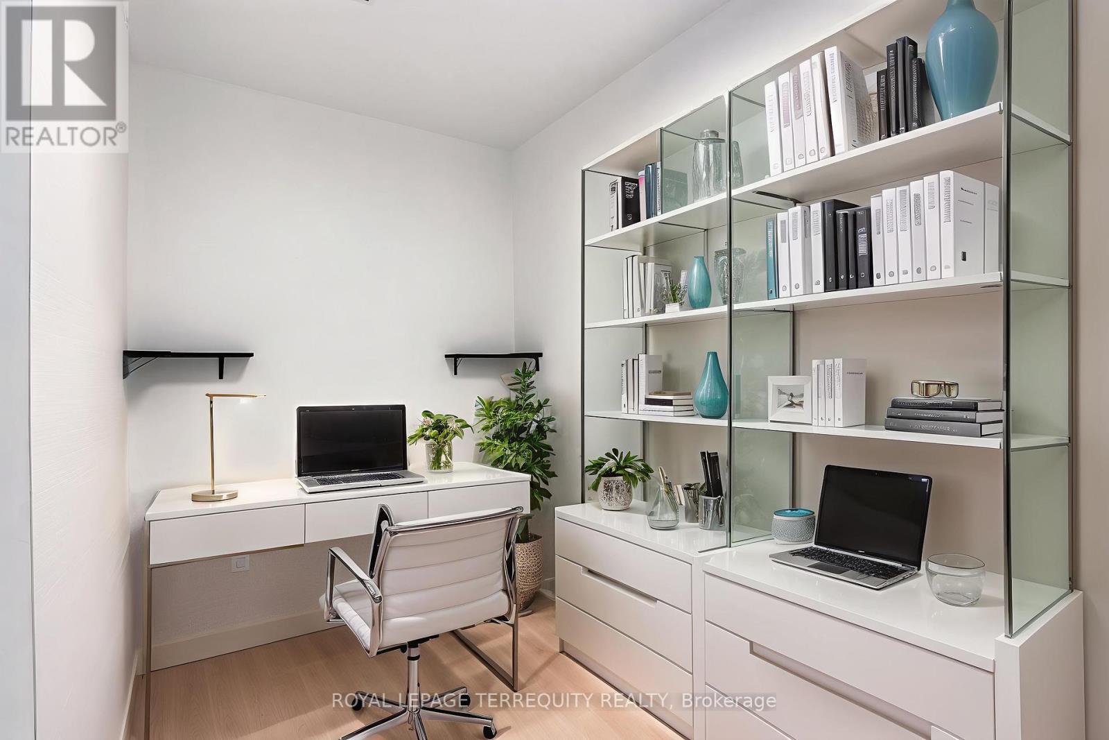 205 - 130 River Street, Toronto, Ontario  M5A 0R8 - Photo 11 - C12306878
