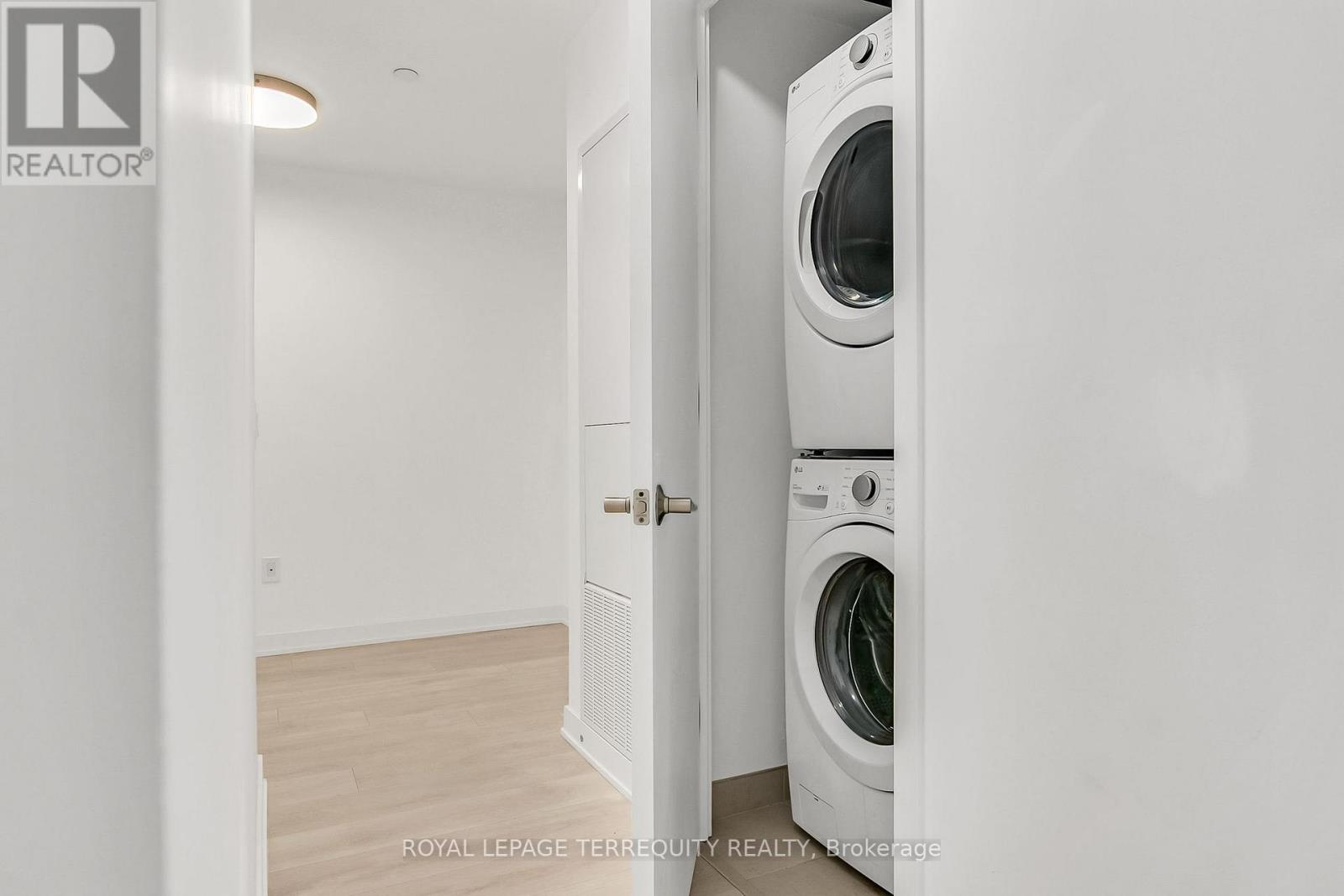 205 - 130 River Street, Toronto, Ontario  M5A 0R8 - Photo 22 - C12306878