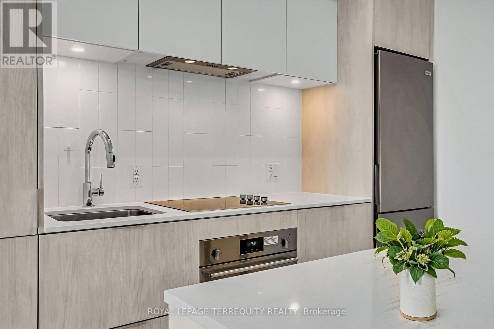 205 - 130 River Street, Toronto, Ontario  M5A 0R8 - Photo 9 - C12306878