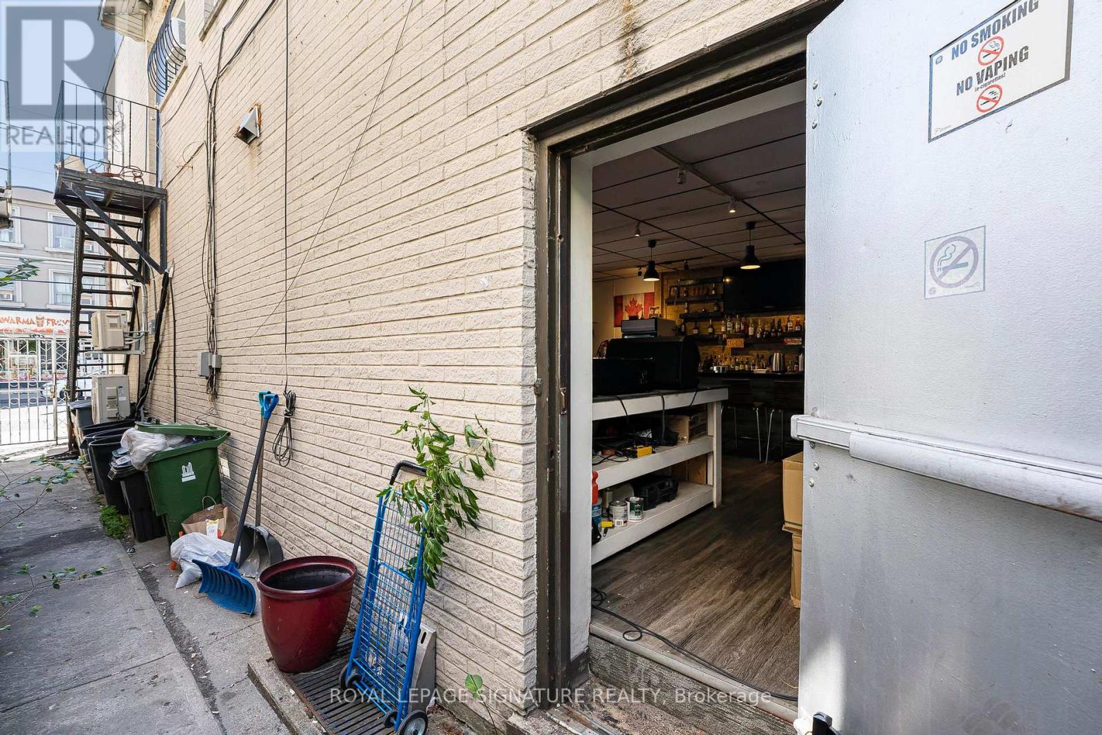 978 Pape Avenue, Toronto, Ontario  M4K 3V7 - Photo 20 - E12306901
