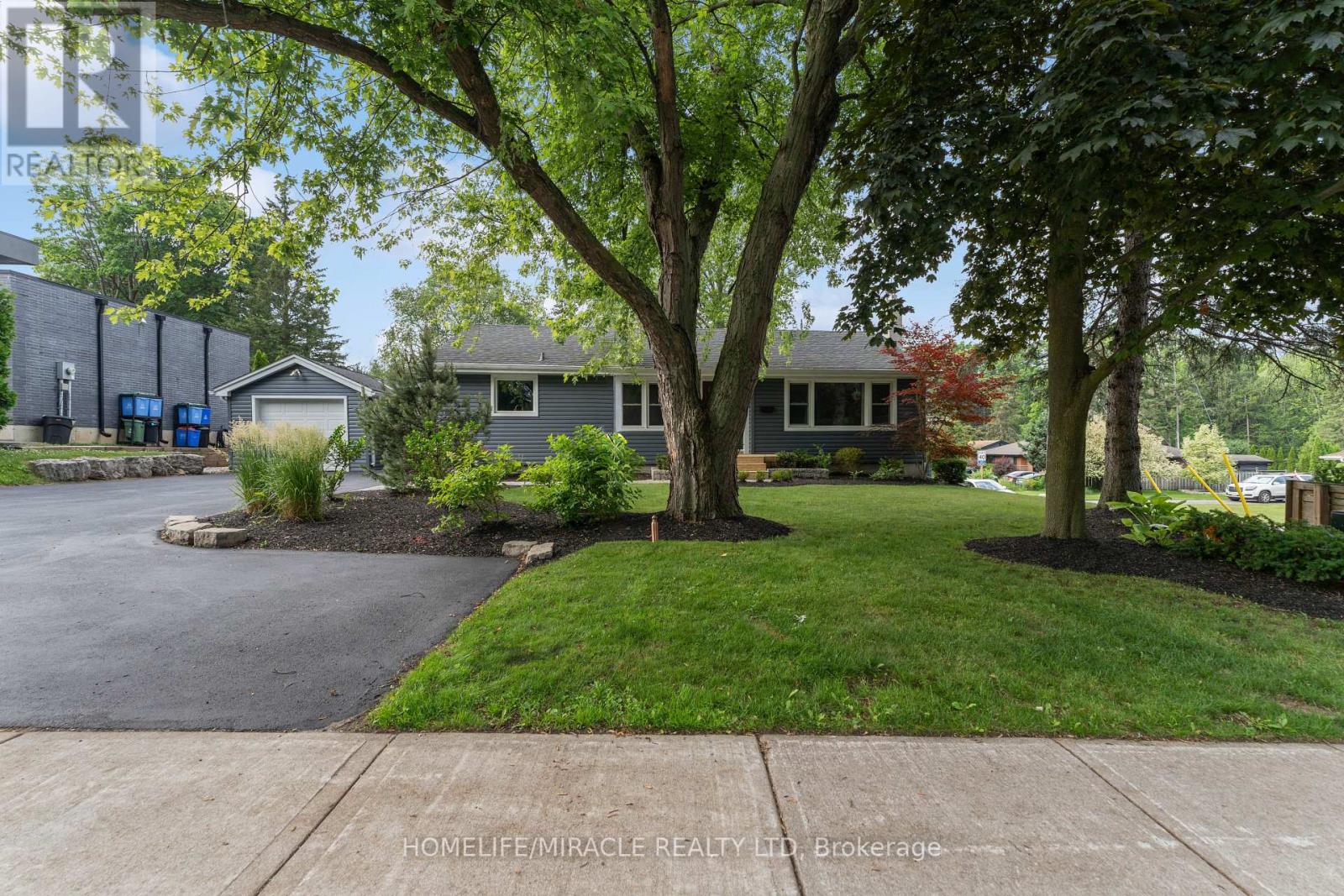 136 Mohawk Road, Hamilton, Ontario  L9G 2W9 - Photo 42 - X12260295