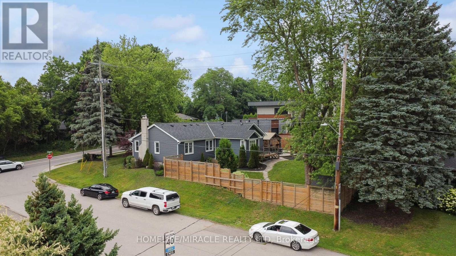 136 Mohawk Road, Hamilton, Ontario  L9G 2W9 - Photo 32 - X12260295